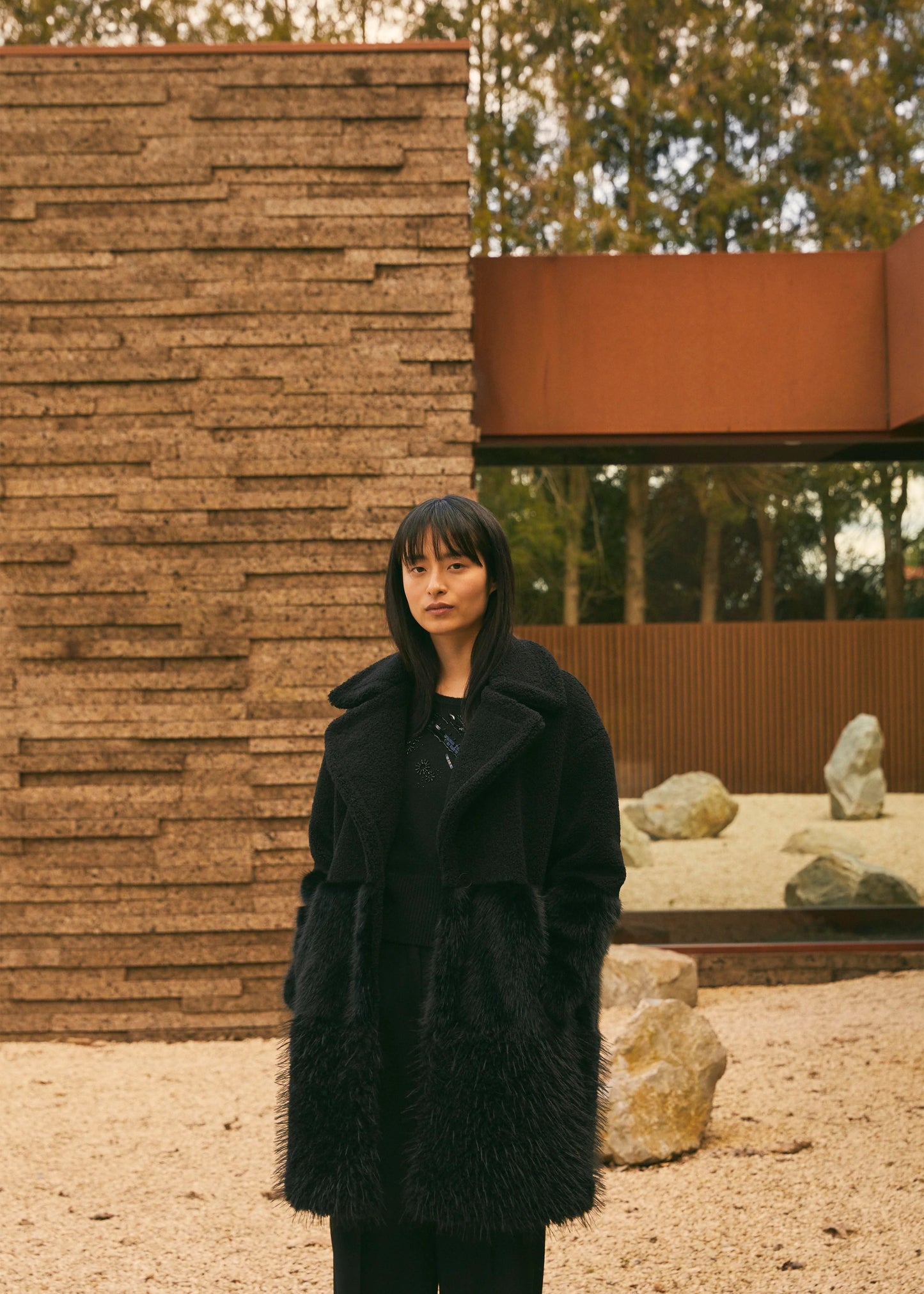 LA FEE MARABOUTEE BLACK FAUX FUR COAT