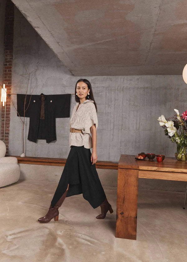 LA FEE MARABOUTEE BLACK ASYMMETRICAL MID LENGTH SKIRT